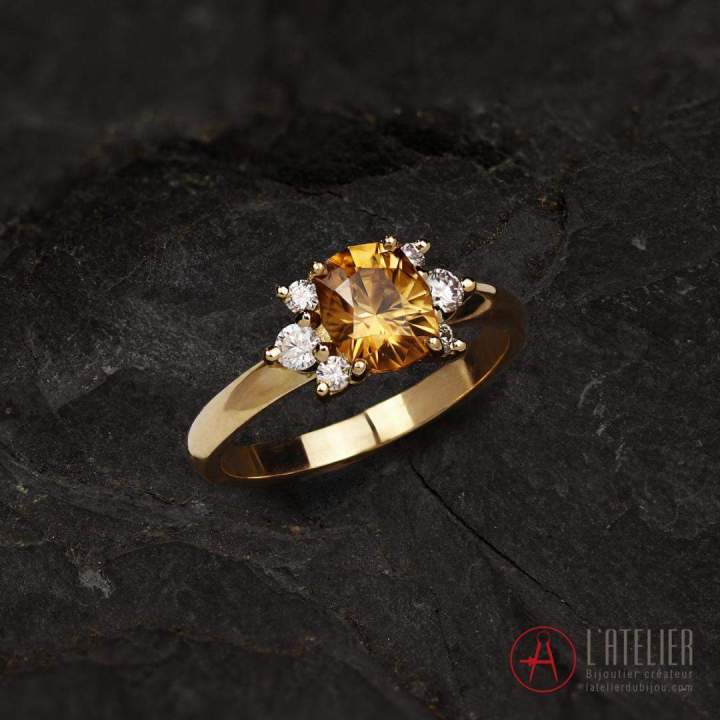 zircon (naturel) et diamants sur or jaune