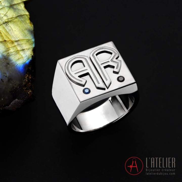 chevalière monogrammée
